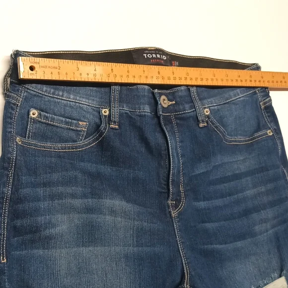 Torrid| plus size 16 R Premium sky high skinny ankle -Length Womens jeans. - Picture 2 of 9